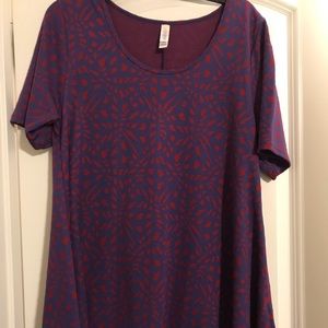 NWOT Lularoe Perfect T